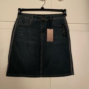 Really cute, brand new with tags, Baccini skirt!